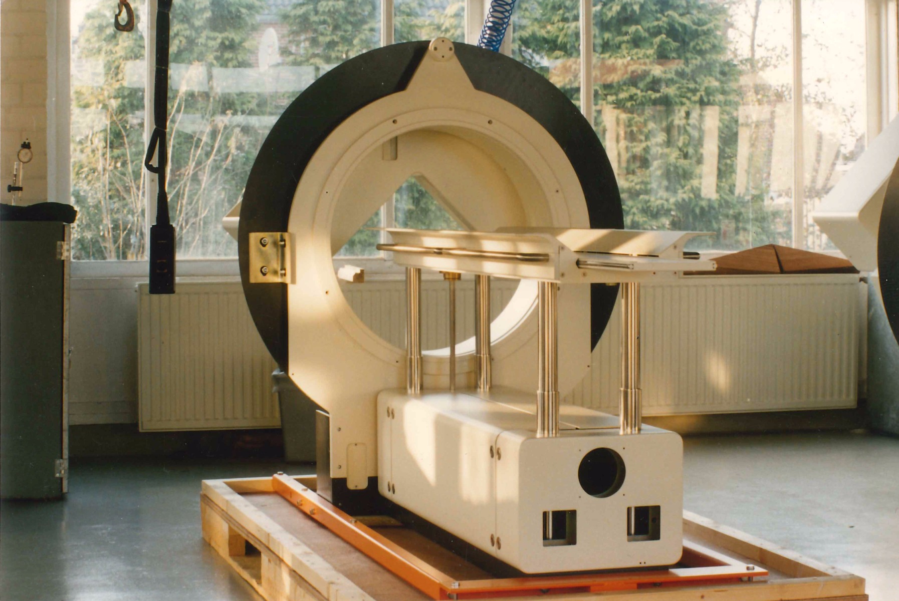 Gamma camera radiation shielding